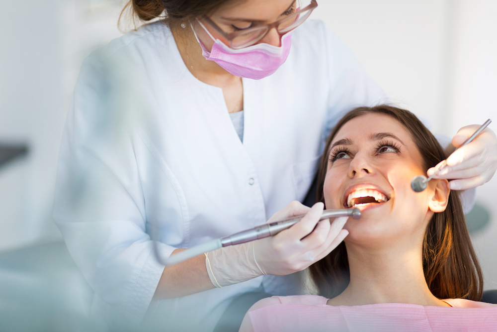 How Does Teeth Bonding Work at the Dentist?